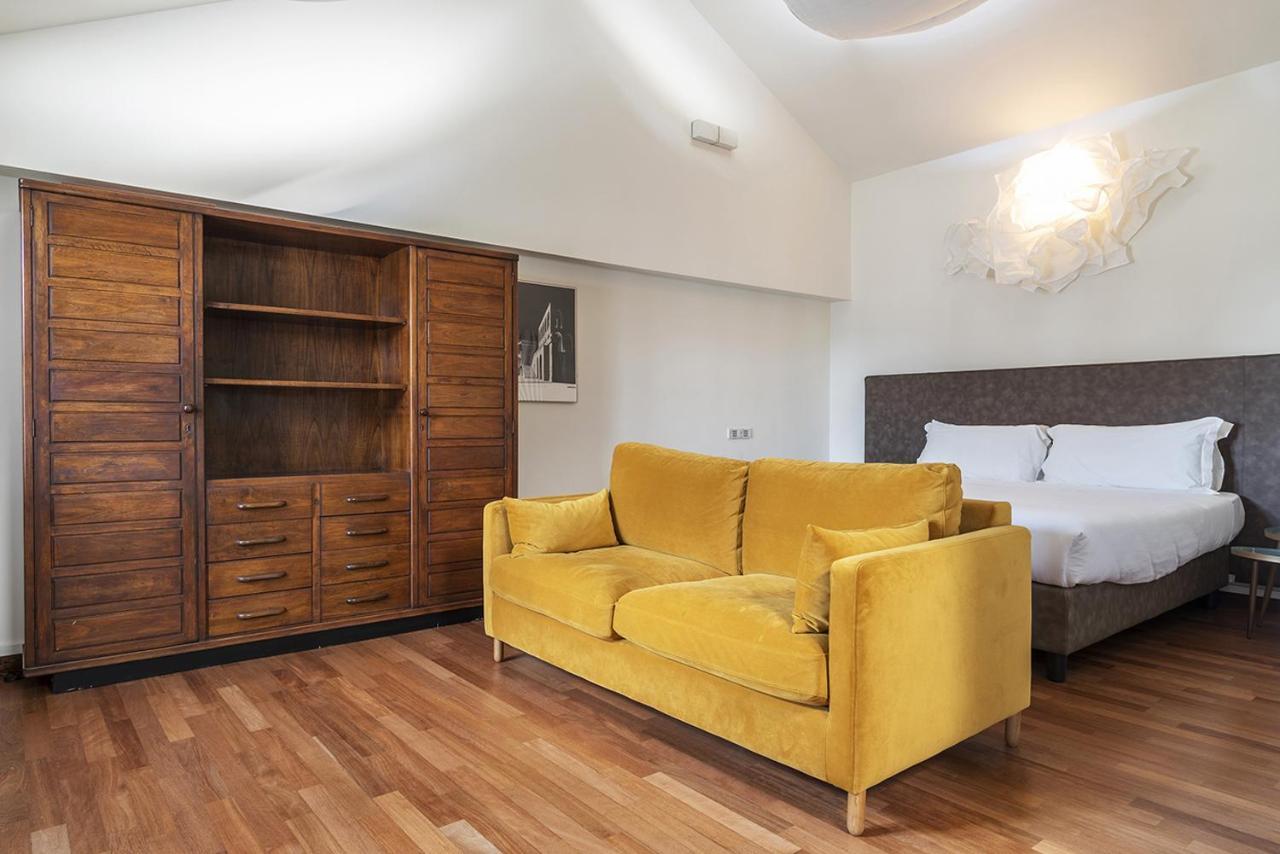 Easyhomes Duomo View Milano Exterior foto