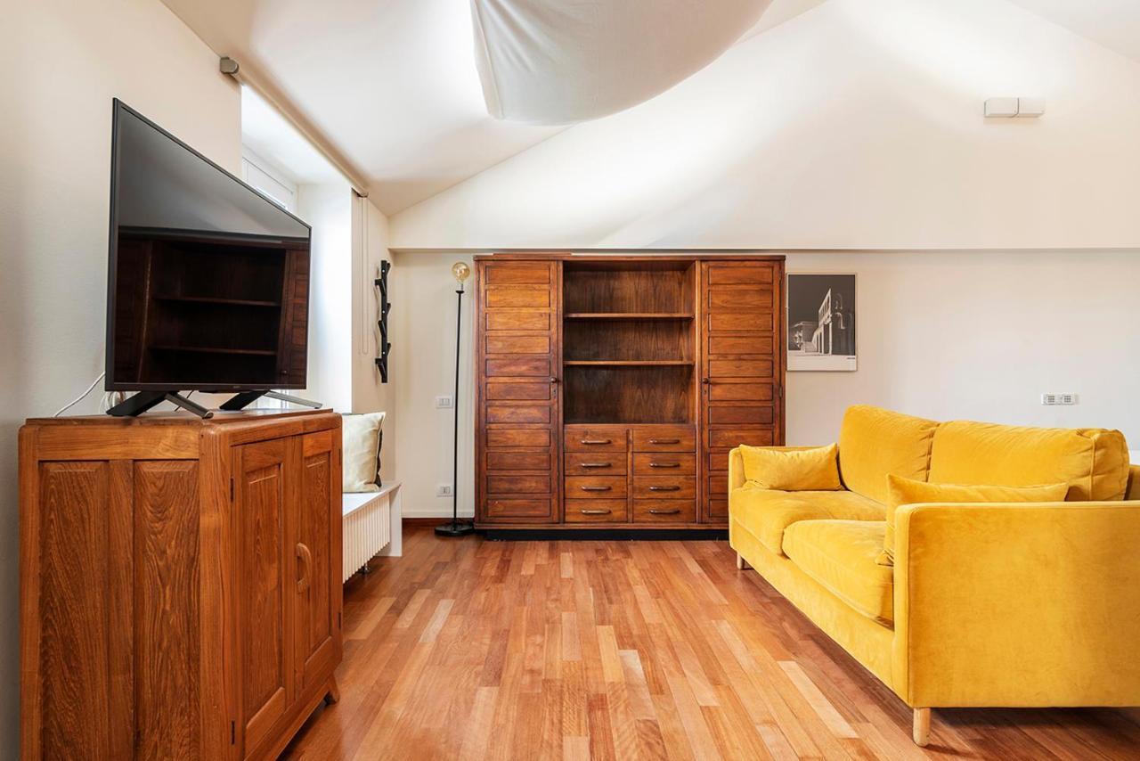 Easyhomes Duomo View Milano Exterior foto
