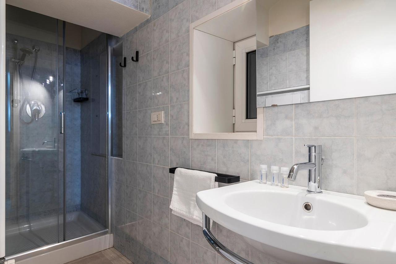 Easyhomes Duomo View Milano Exterior foto